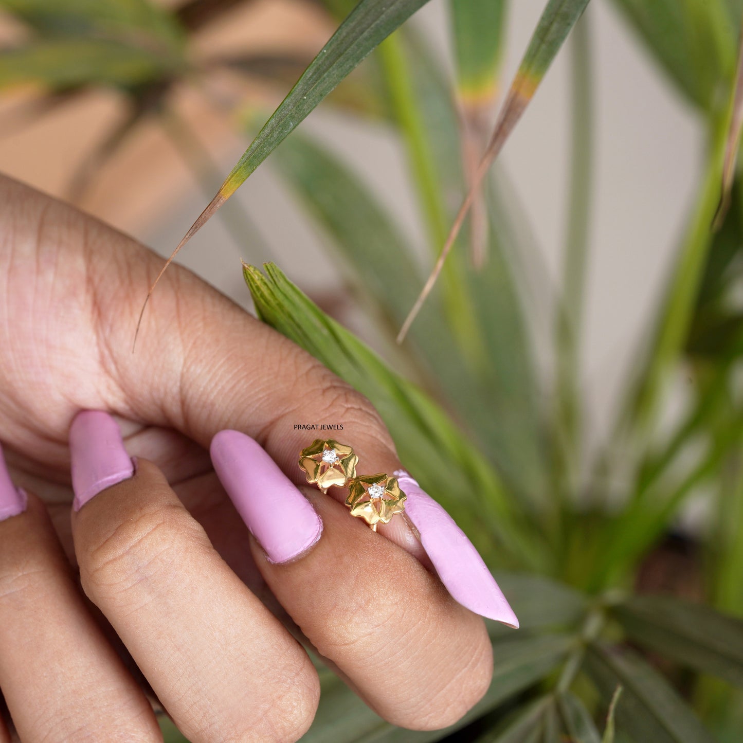 Flowers 14K Yellow Gold Earrings Handcrafted With Love For the Special Moments Of Your Life.