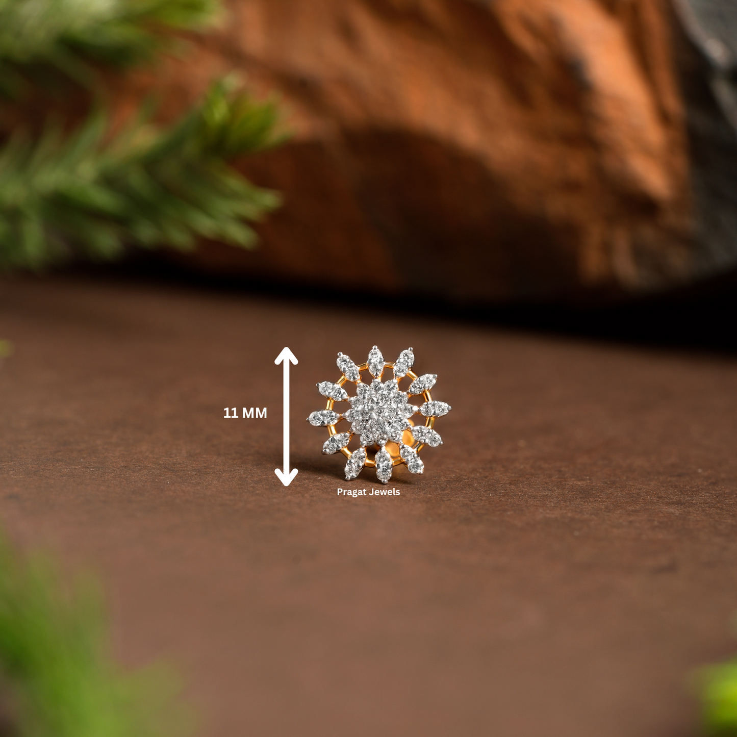 Diamond Cluster Nosepin 18k Yellow Gold Brilliant Cut Diamond Handcrafted With Love.