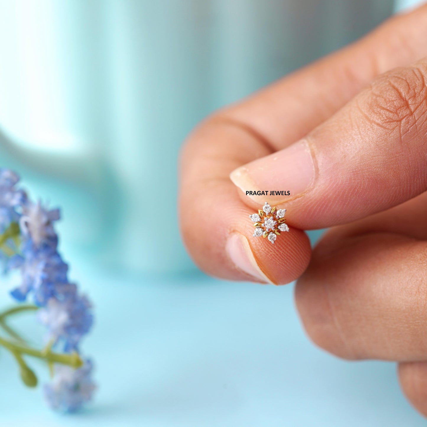18K Gold Nose Pin with 7 Natural Diamonds – Floral Stud Design | Elegant Nose Jewelry for Women