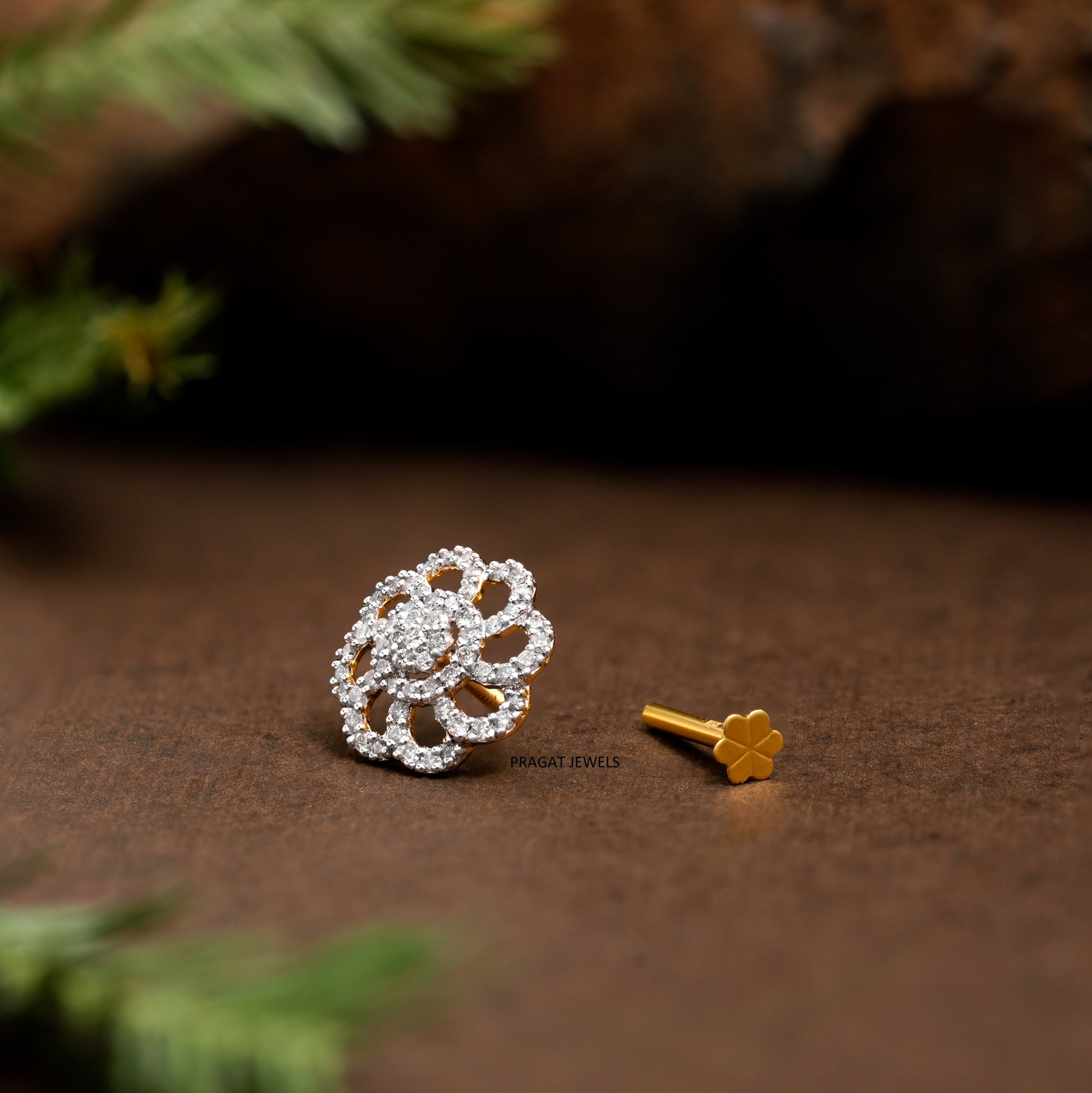 Diamond Nosepin Solitaire Yellow Gold Brillant Cut Diamond Hand crafted with love - PRAGAT JEWELS