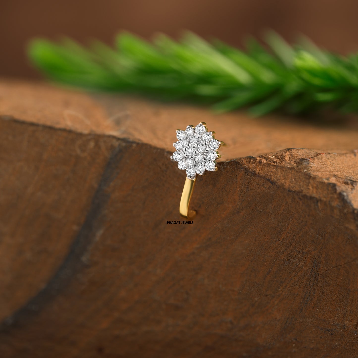 Natural Diamond Flower Stud for, 18K Gold Diamond Helix Bugadi