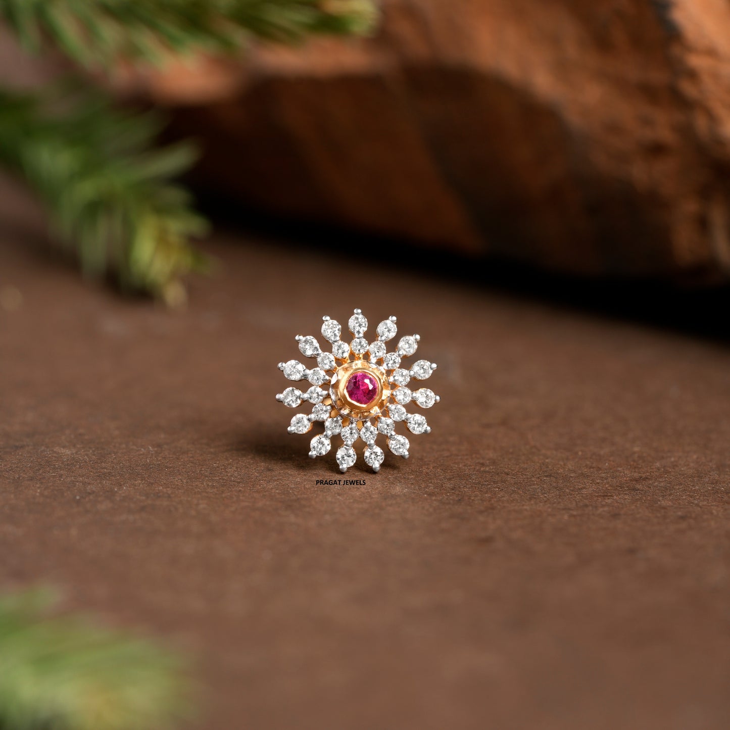 Diamond Nosepin Solitaire Yellow Gold Brillant Cut Diamond Hand crafted with love