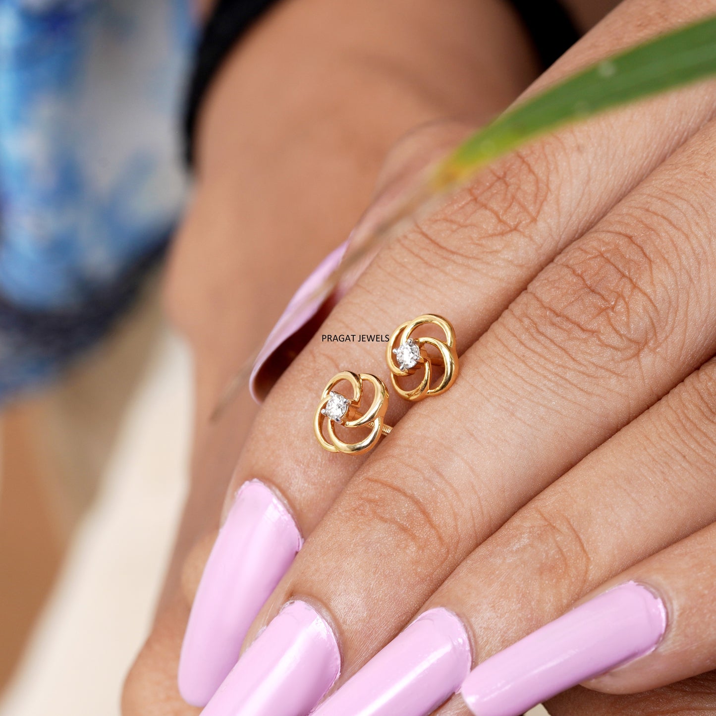 Diamond Flower Earrings Handcrafted With Love For the Special Moments Of Your Life.