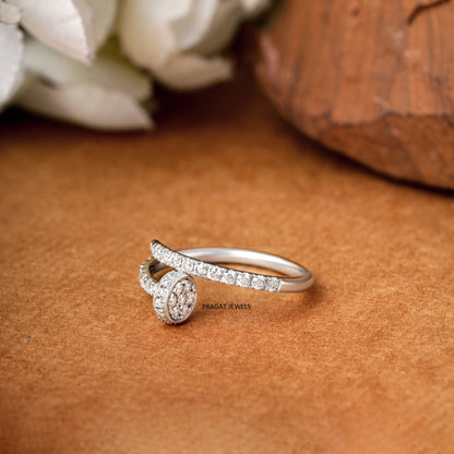 Diamond cluster ring whine Gold Yellow Gold Brillant Cut Diamond Stud Ladies Engagement Ring, Hand crafted with love