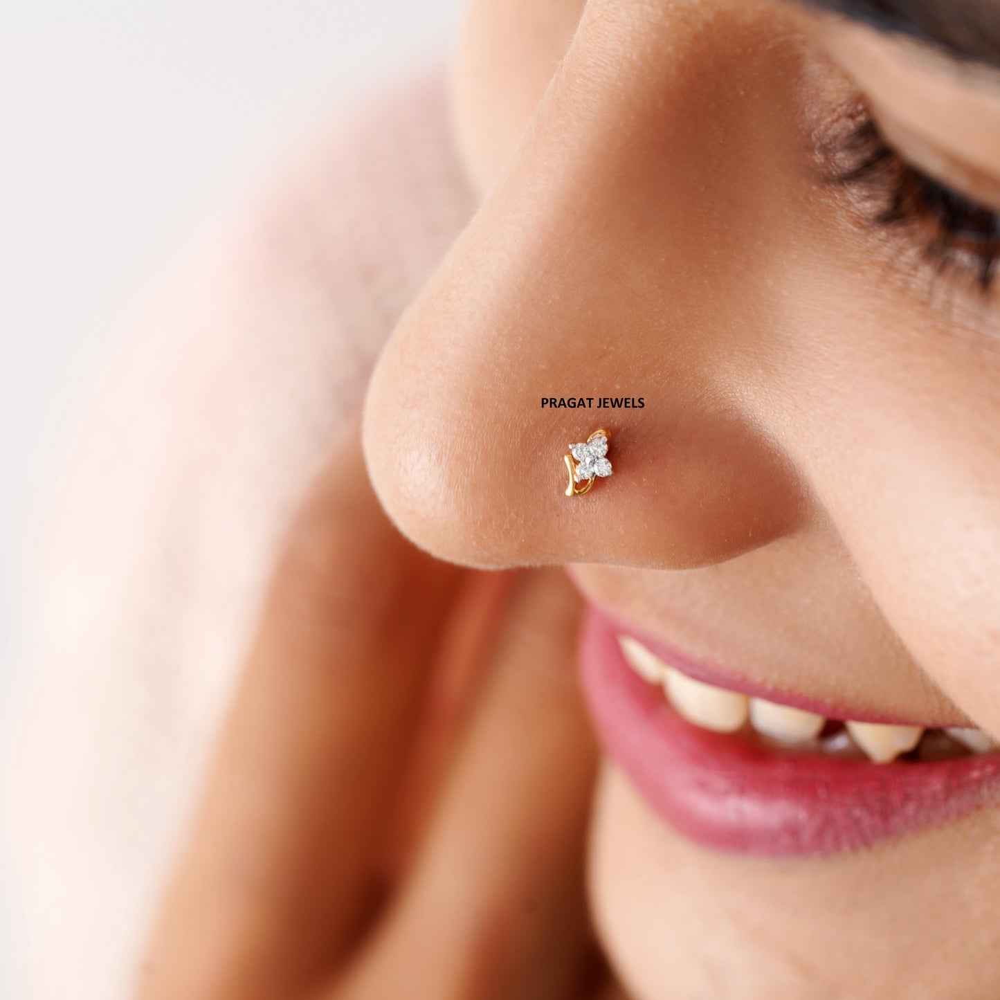 Solitaire Yellow Gold 4 Natural Diamonds Stud Ladie's Engagement nosepin