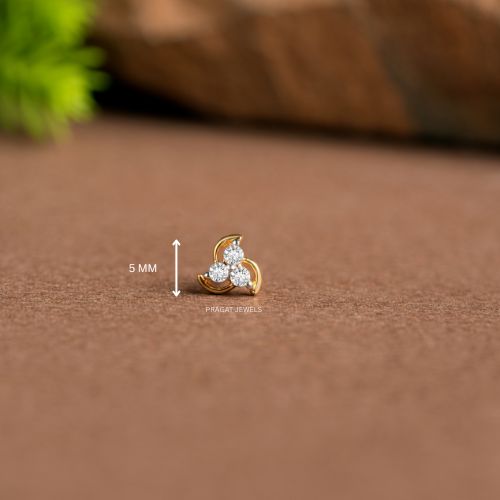 Diamond Cluster Nosepin 18k Yellow Gold Brilliant Cut Diamond Handcrafted With Love.